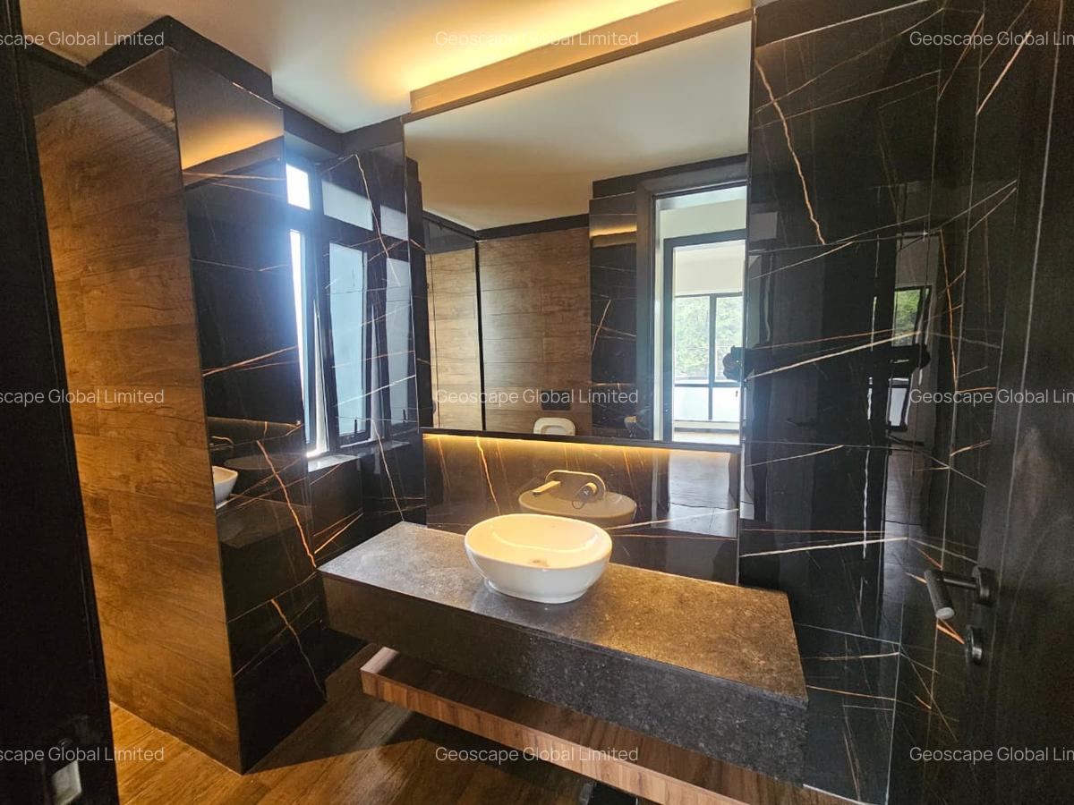 2 Bed Apartment with En Suite in Westlands Area - 4
