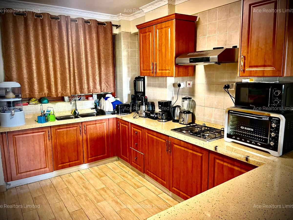 4 Bed Apartment with En Suite at Kilimani - 9