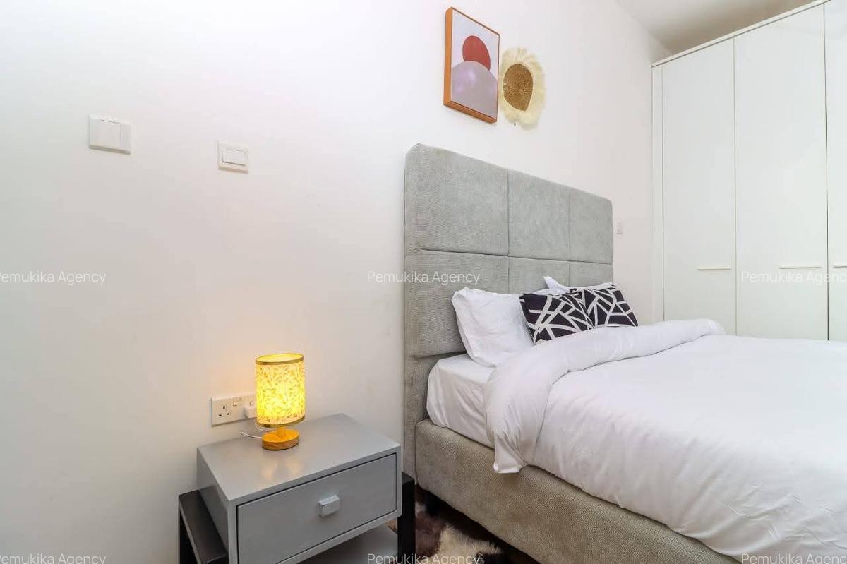 Serviced 2 Bed Apartment with En Suite in Westlands Area - 13