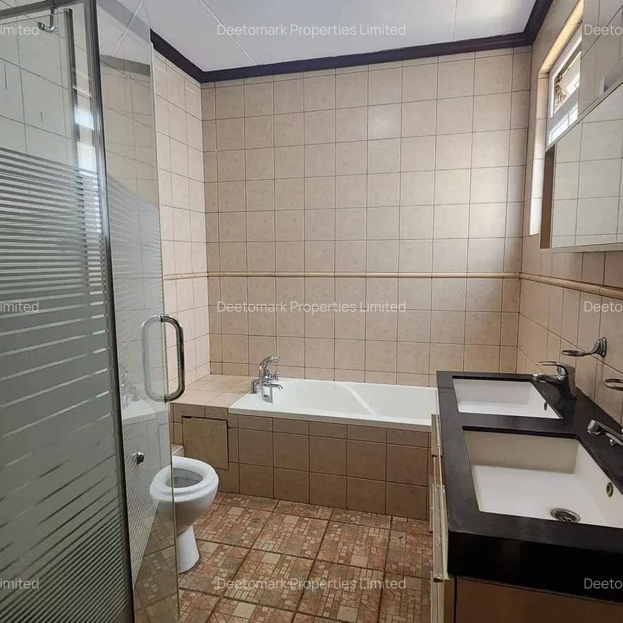 4 Bed Villa with En Suite at Langata - 10