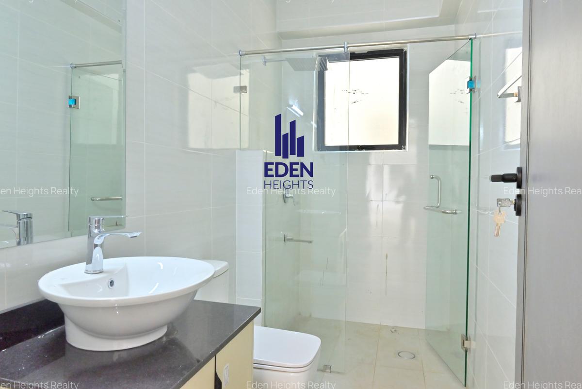 3 Bed Apartment with En Suite in General Mathenge - 9
