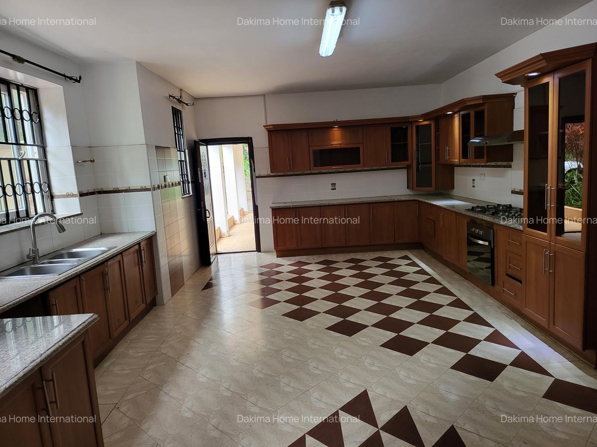 4 Bed House with En Suite in Thigiri - 4