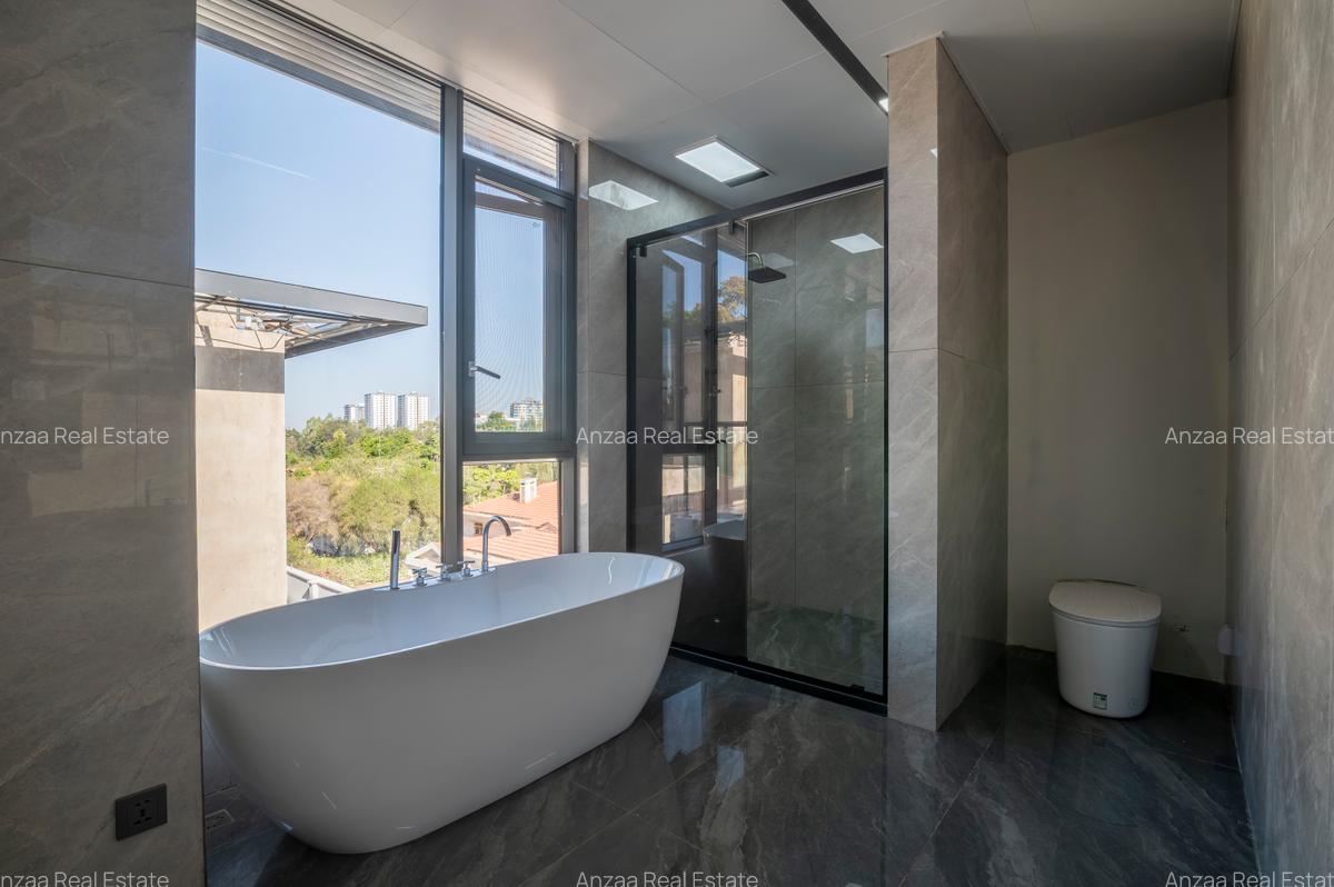 5 Bed Villa with En Suite at Jacaranda Avenue - 20