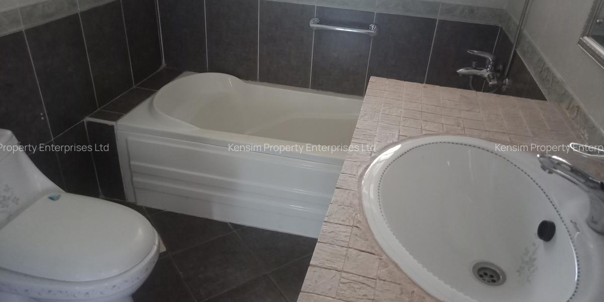 5 Bed Townhouse with En Suite in Kitisuru - 8