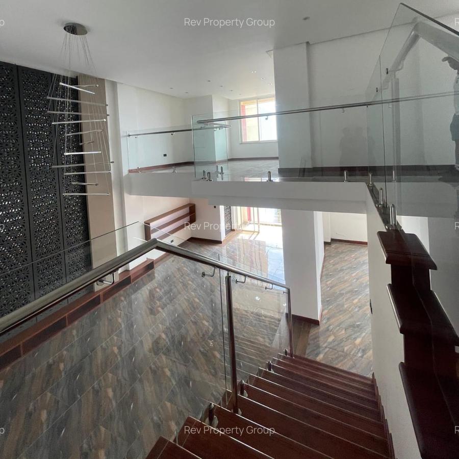 4 Bed Apartment with En Suite in General Mathenge - 9