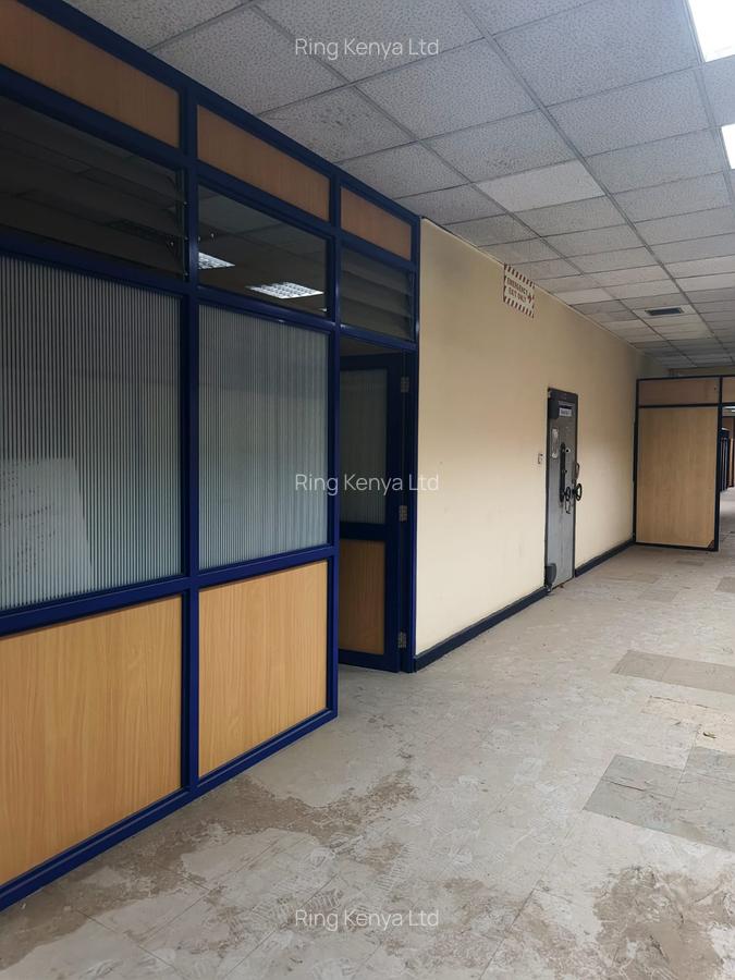 11,000 ft² Office in Nairobi CBD - 10
