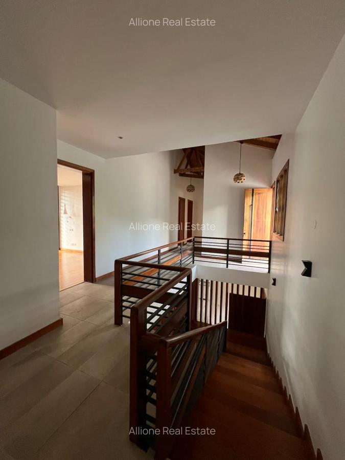 3 Bed House in Nyari - 12