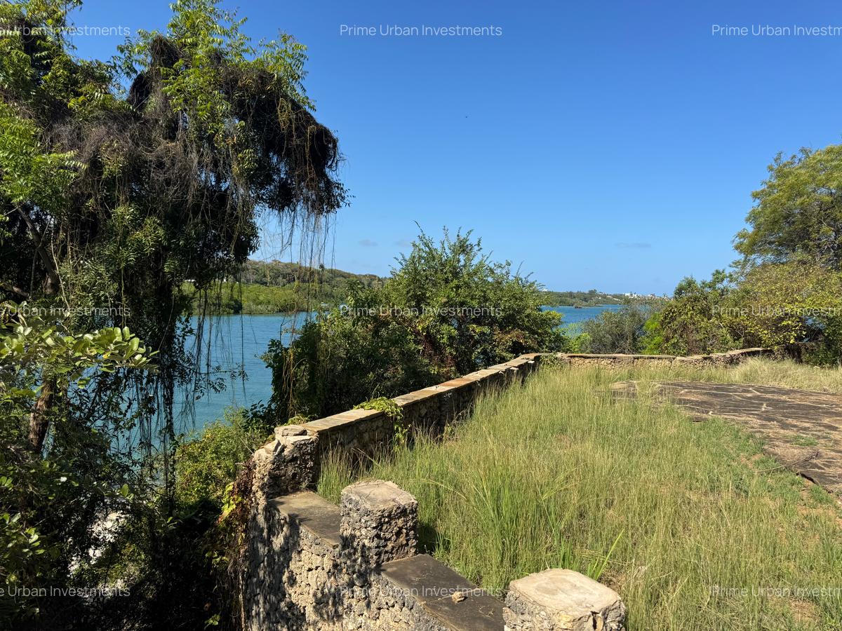 10.95 ac Land at Shanzu Beach - Overlooking Mtwapa Creek - 3
