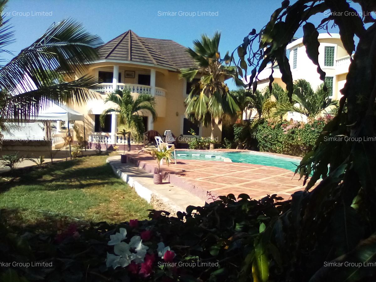 3 Bed Villa with En Suite at Diani - 4