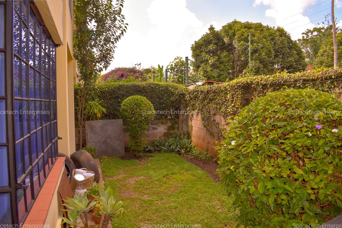4 Bed Townhouse with En Suite in Lavington - 5