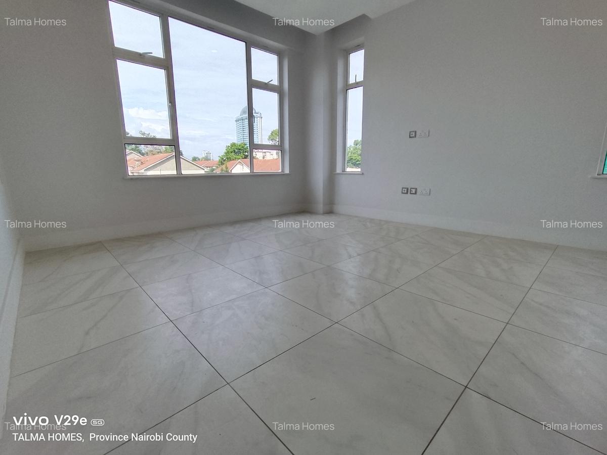 1 Bed Apartment with Swimming Pool at Rhapta Road - 4