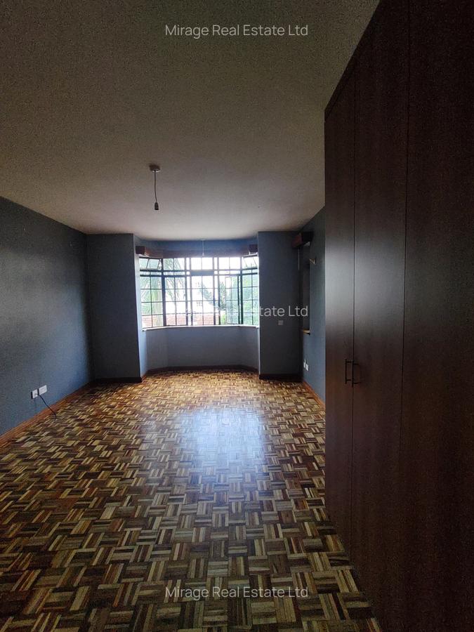 3 Bed Apartment with Swimming Pool in Kilimani - 10