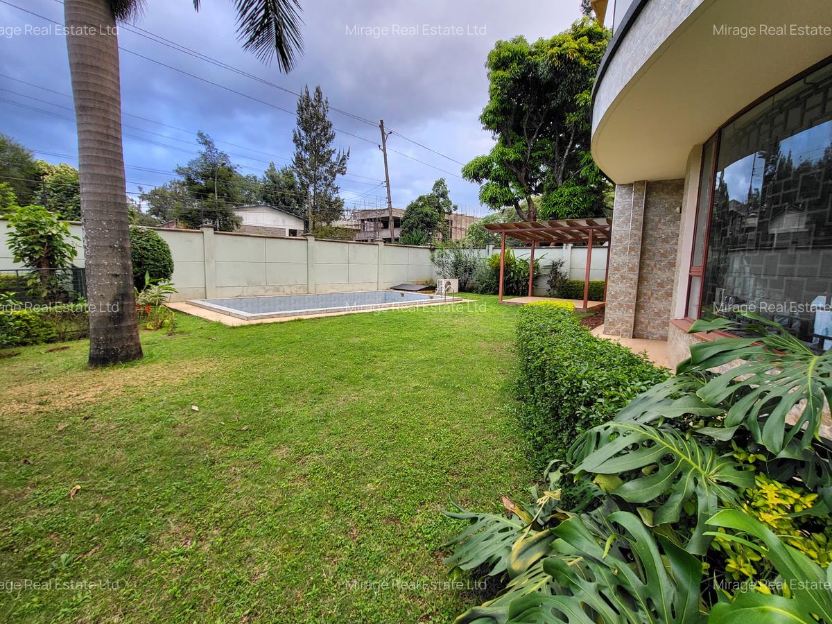 5 Bed Villa with En Suite in Lavington - 13