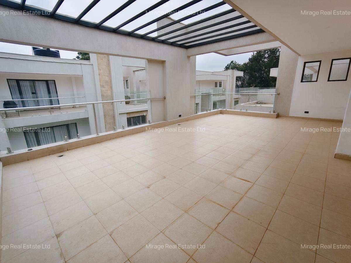 6 Bed Villa with En Suite in Lavington - 19