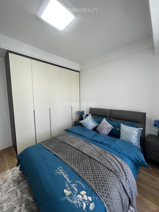 3 Bed Apartment with En Suite at Lavington - 12