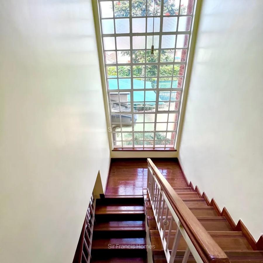 4 Bed Townhouse with En Suite at Runda - 7