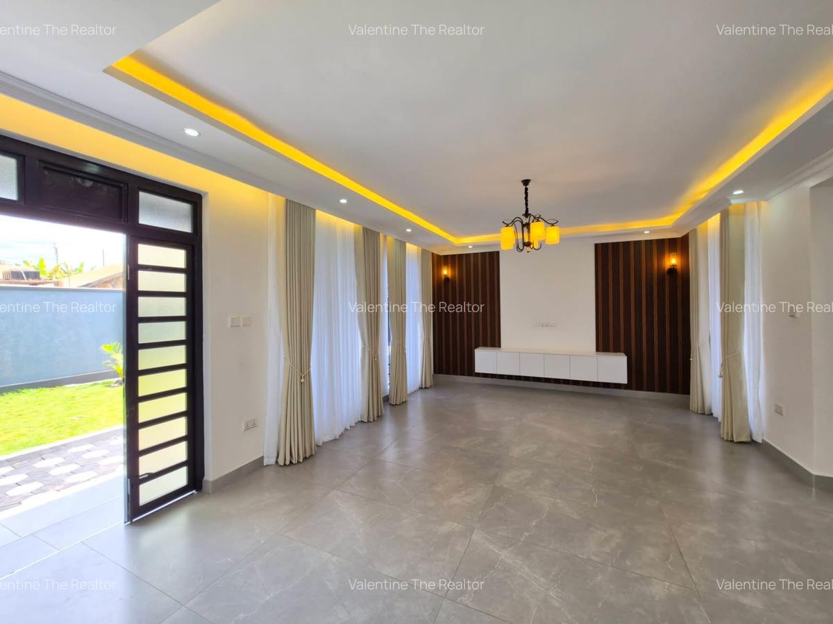 4 Bed House with En Suite in Ruiru - 2