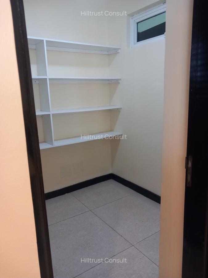 Serviced 3 Bed Apartment with En Suite in Riverside - 17