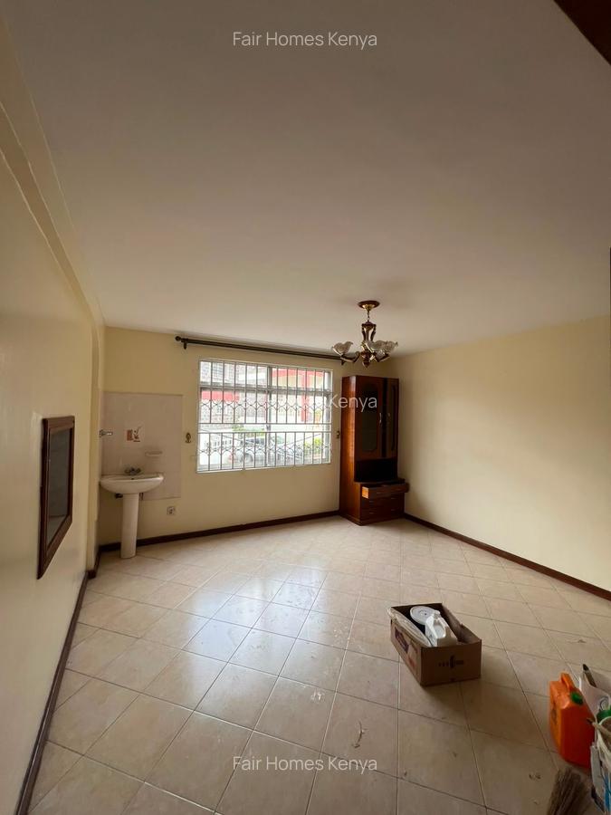 4 Bed Townhouse with En Suite at Convent Drive - 13