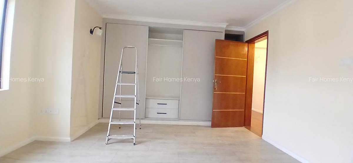 4 Bed Townhouse with En Suite at Lavington Green - 19