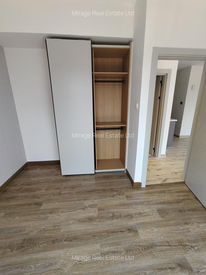 1 Bed Apartment with Swimming Pool in Kilimani - 11