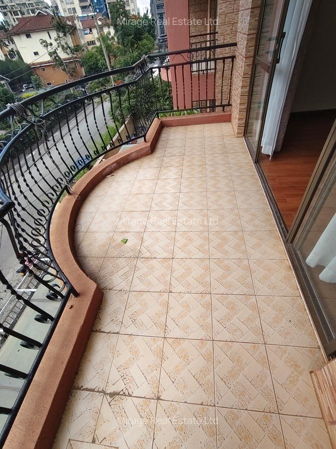 2 Bed Apartment with En Suite in Kilimani - 12