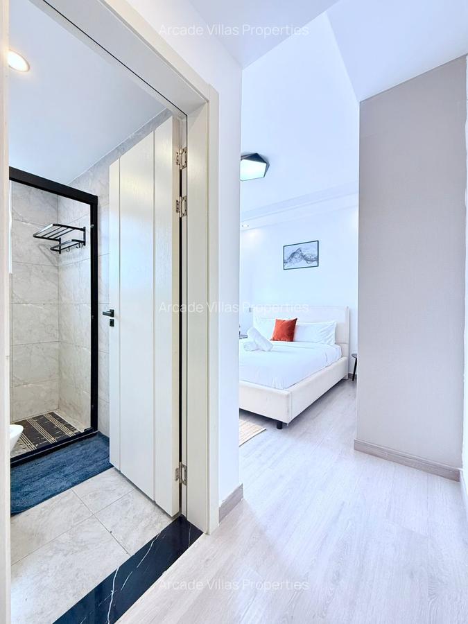 Serviced 3 Bed Apartment with En Suite in Kilimani - 19