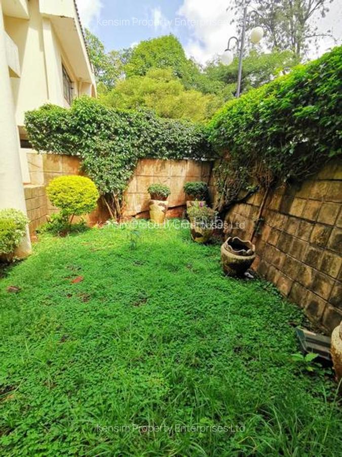 4 Bed Townhouse with En Suite in Spring Valley - 2