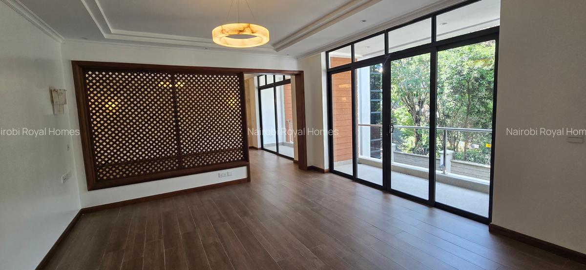 4 Bed Townhouse with En Suite at Lavington Green - 18