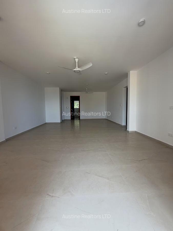 3 Bed Apartment with En Suite in Nyali Area - 4