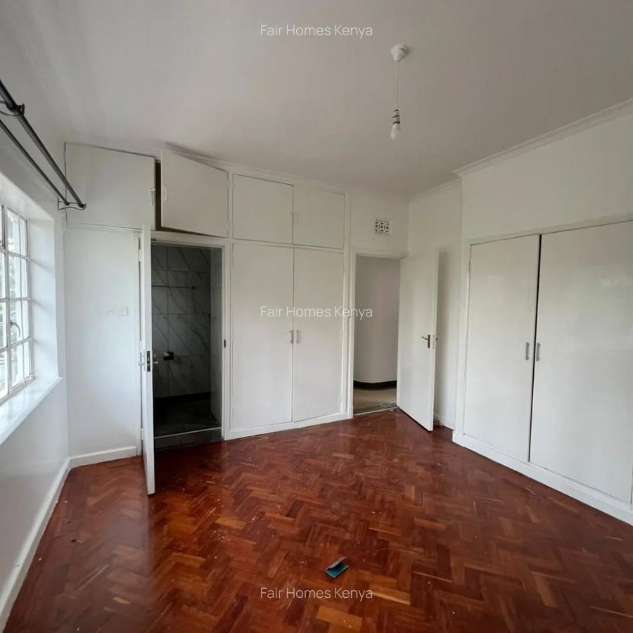 3 Bed Townhouse with En Suite at Lavington Green - 11