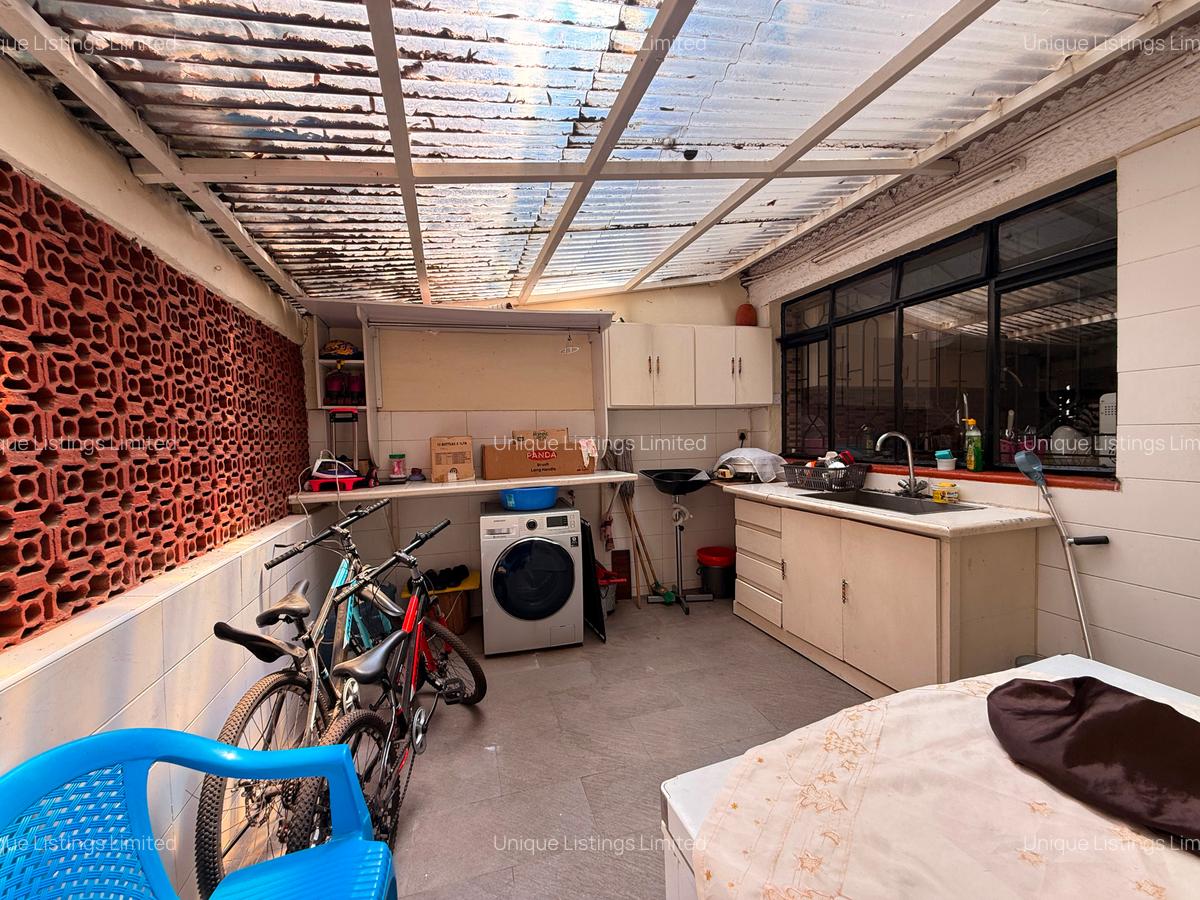 5 Bed Townhouse with Staff Quarters in Riverside - 8