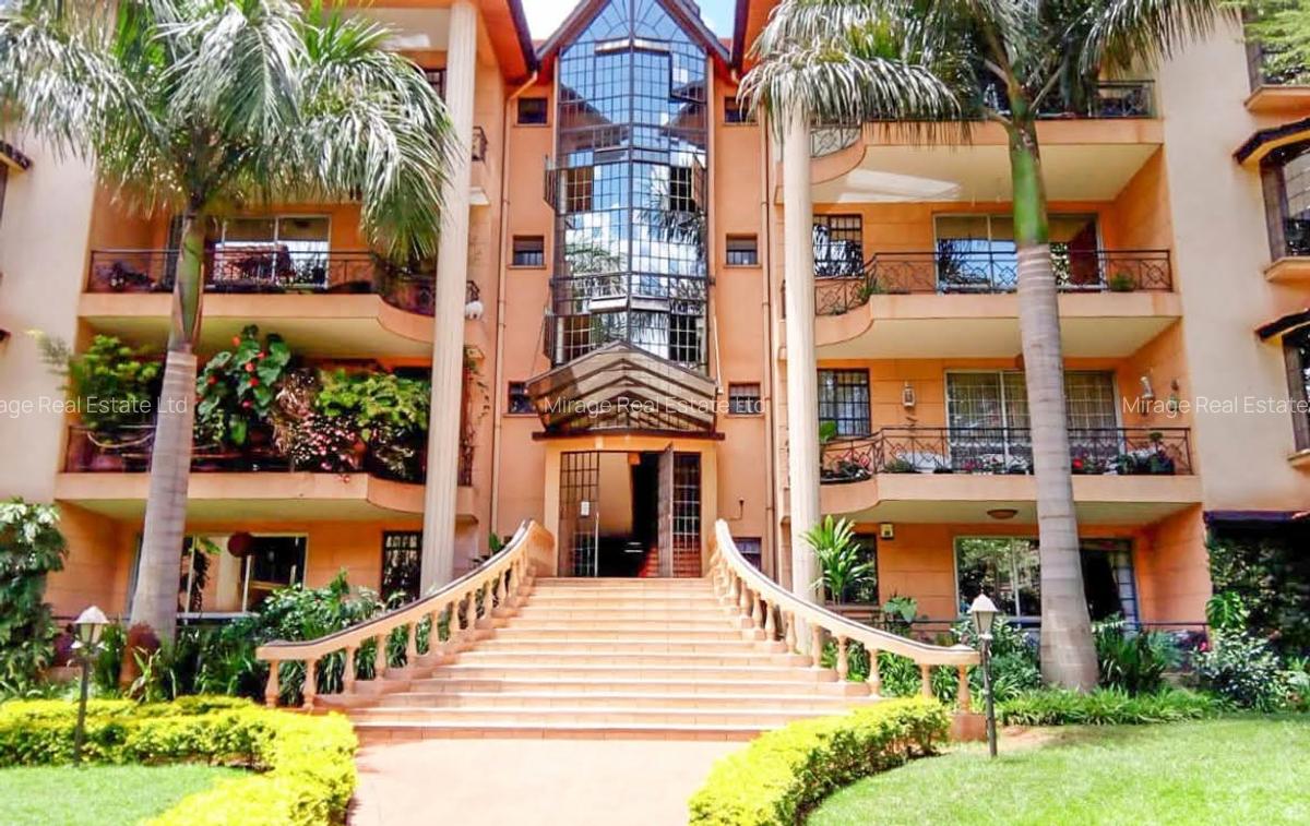 3 Bed Apartment with En Suite in Lavington - 1
