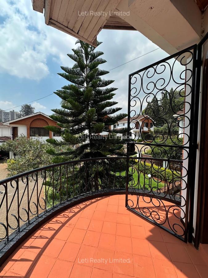 5 Bed Townhouse with En Suite in Kilimani - 3