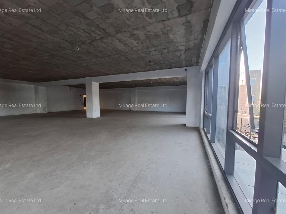 3,616 ft² Office with Service Charge Included in Westlands Area - 12