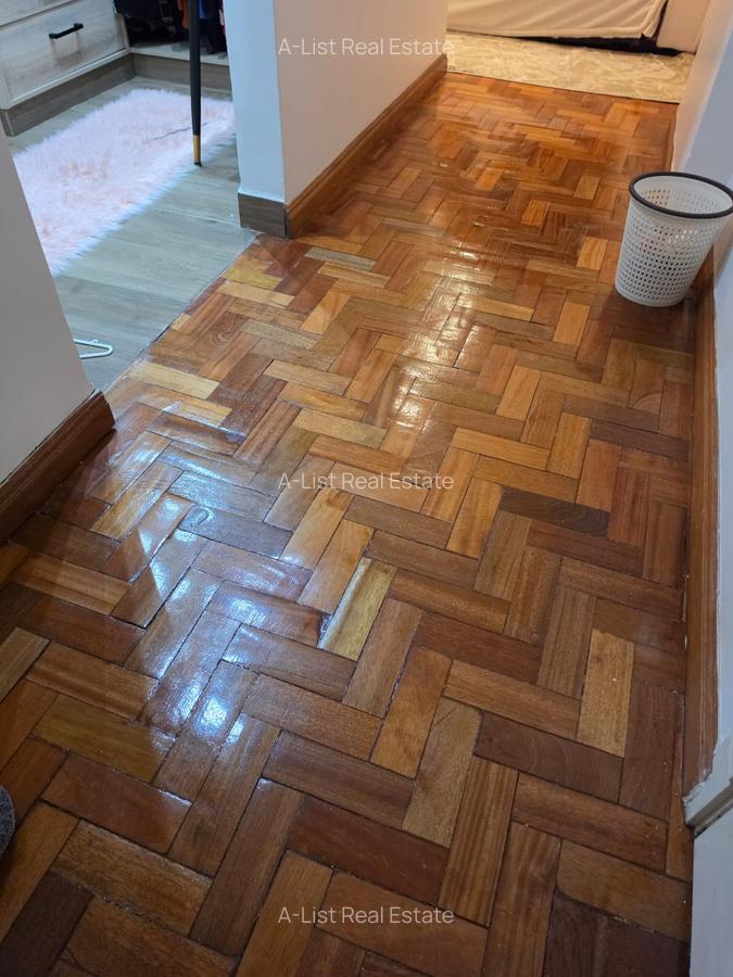 4 Bed Apartment with En Suite at Parklands - 15