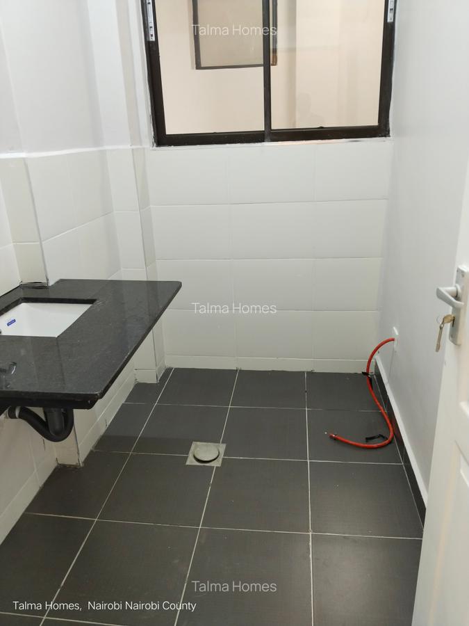 2 Bed Apartment with En Suite at Off Rhapta Road - 7
