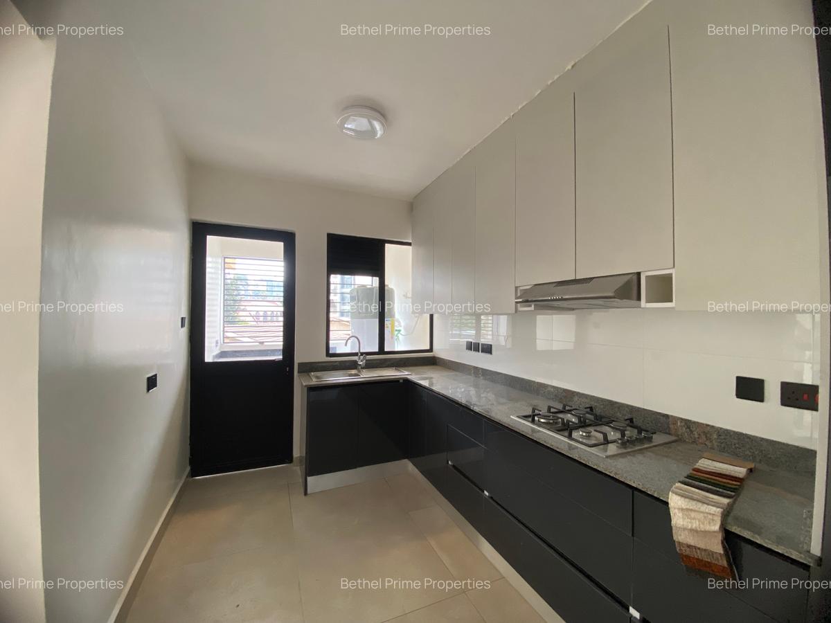2 Bed Apartment with En Suite in General Mathenge - 8