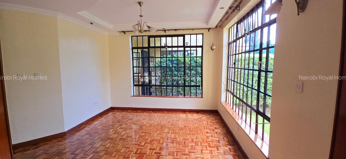 4 Bed Townhouse with En Suite at Lavington Off Convent Drive - 14