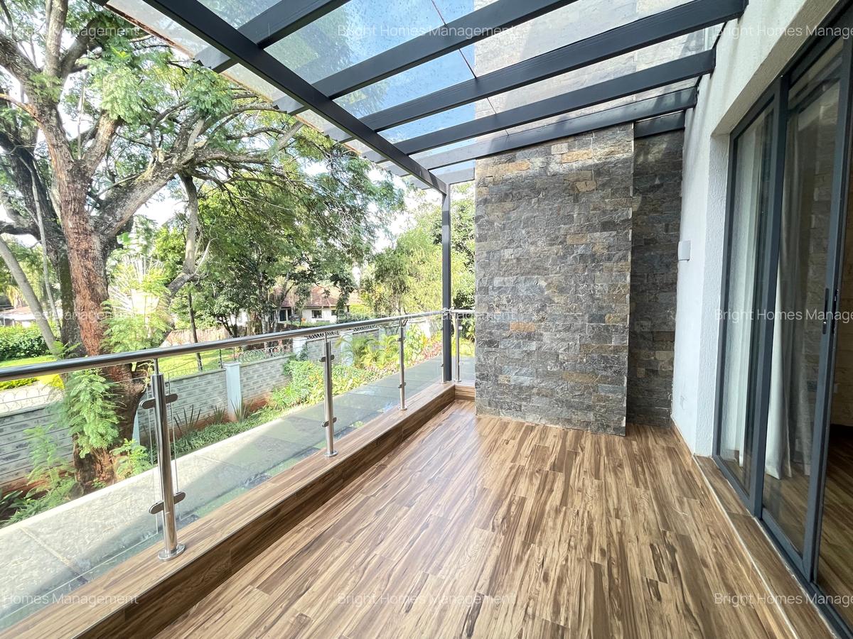 4 Bed Townhouse with En Suite in Lavington - 10