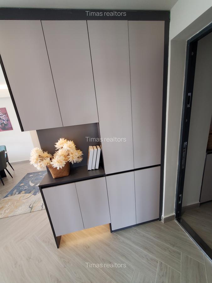 5 Bed Townhouse with En Suite at Lavington - 19
