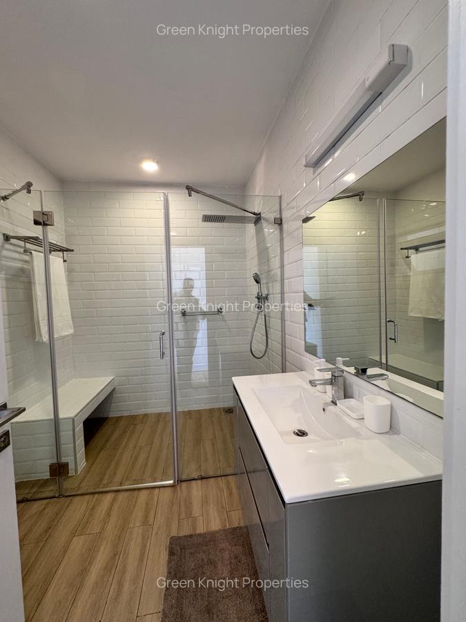 Serviced 2 Bed Apartment with En Suite in Lavington - 13