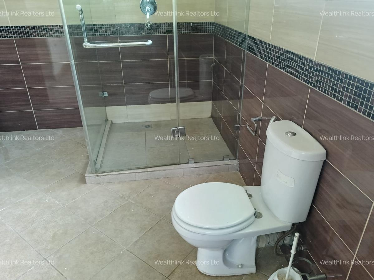 4 Bed House with En Suite at Runda - 15