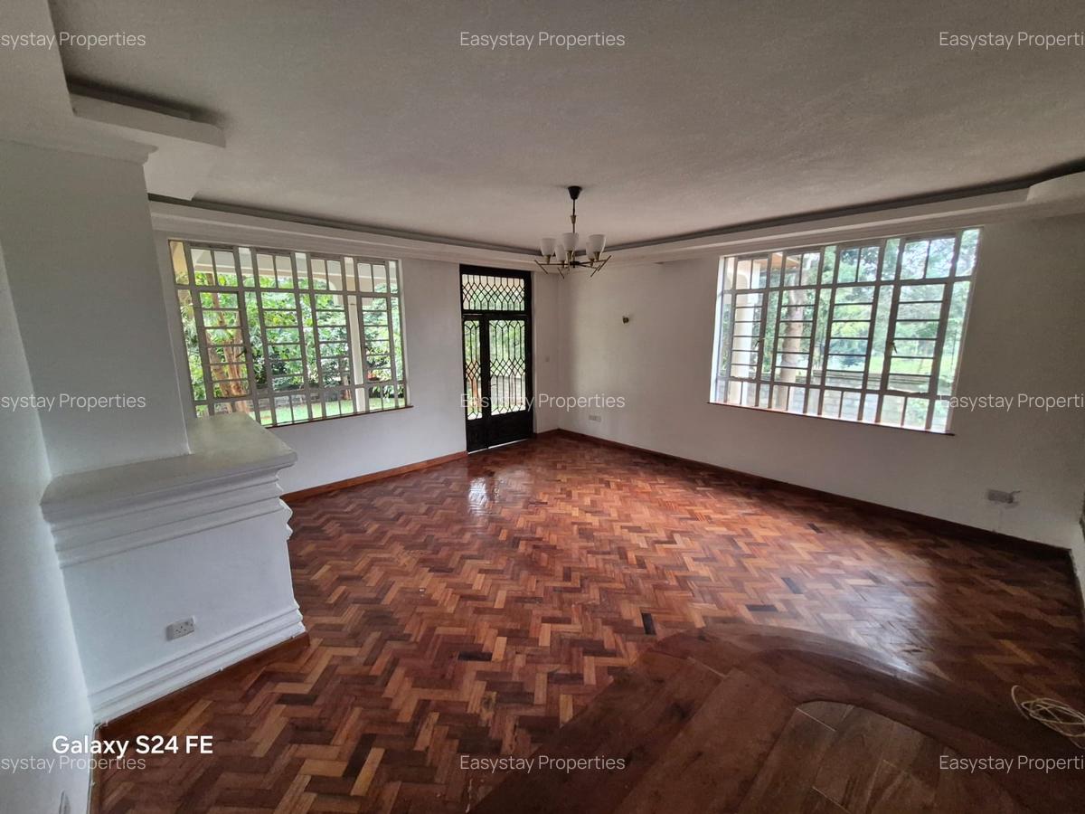 5 Bed House with En Suite in Runda - 4