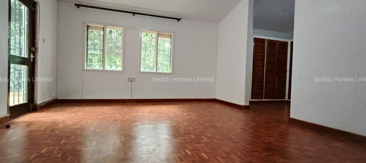 4 Bed House with En Suite in Westlands Area - 7