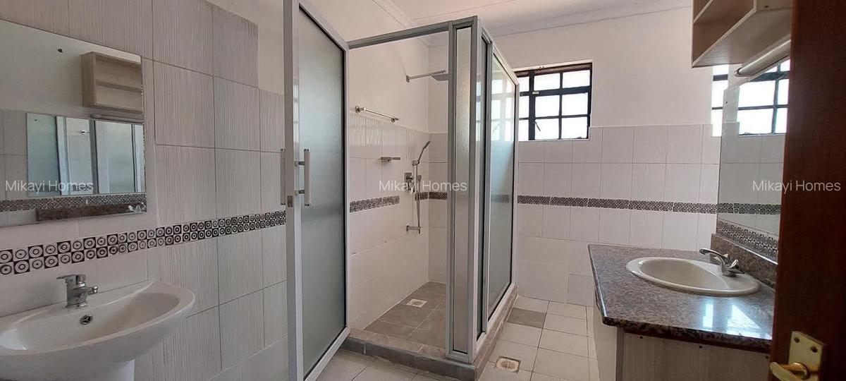 4 Bed House with En Suite at Miotoni Road - 13