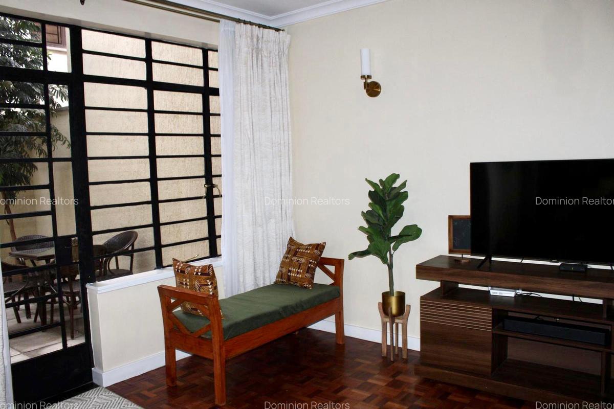 4 Bed Villa with En Suite in Katani - 8