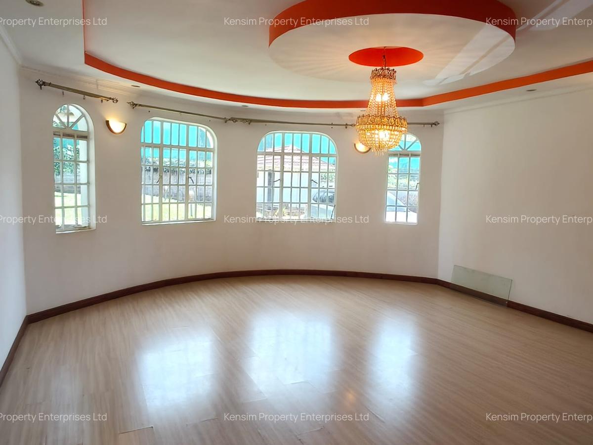 5 Bed Townhouse with En Suite in Runda - 18
