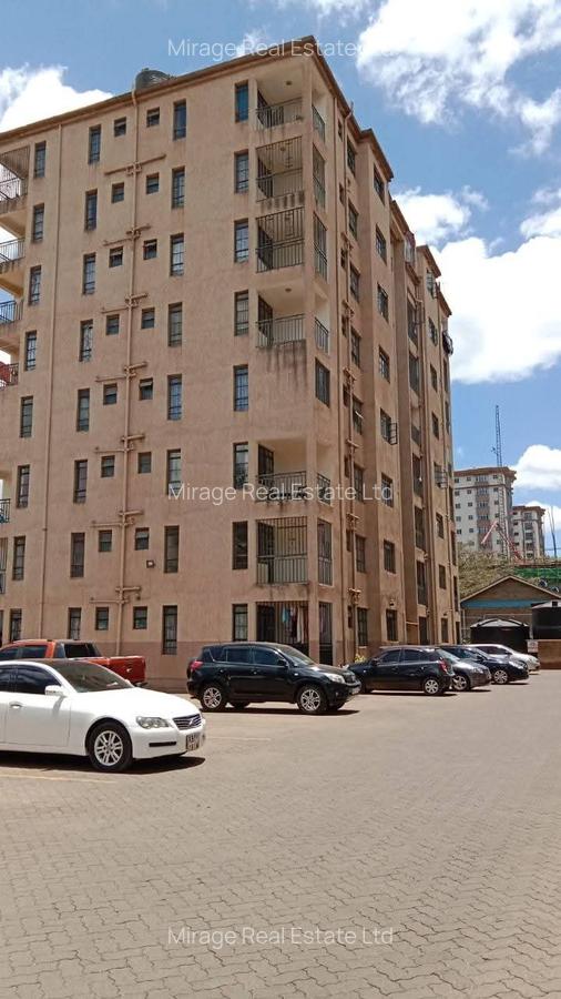 3 Bed Apartment with En Suite in Lavington - 1