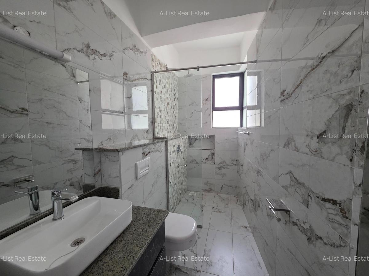 2 Bed Apartment with En Suite at Marcus Garvey Road - 16